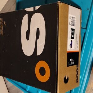 Steel toe women's boots